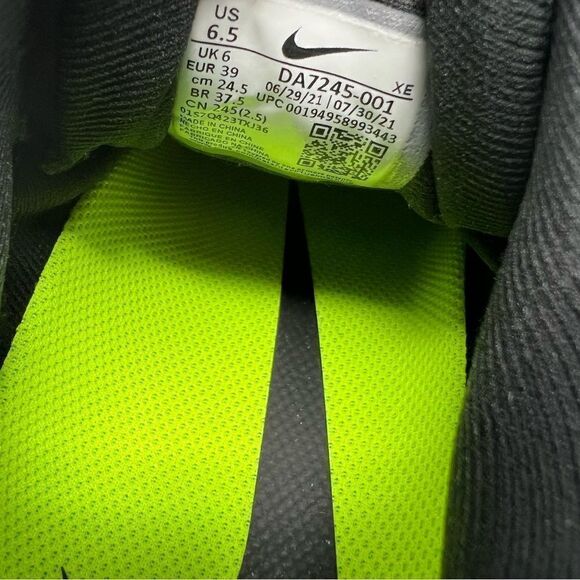 Nike Vomero Zoom X Sneakers NEW! - Picture 9 of 9